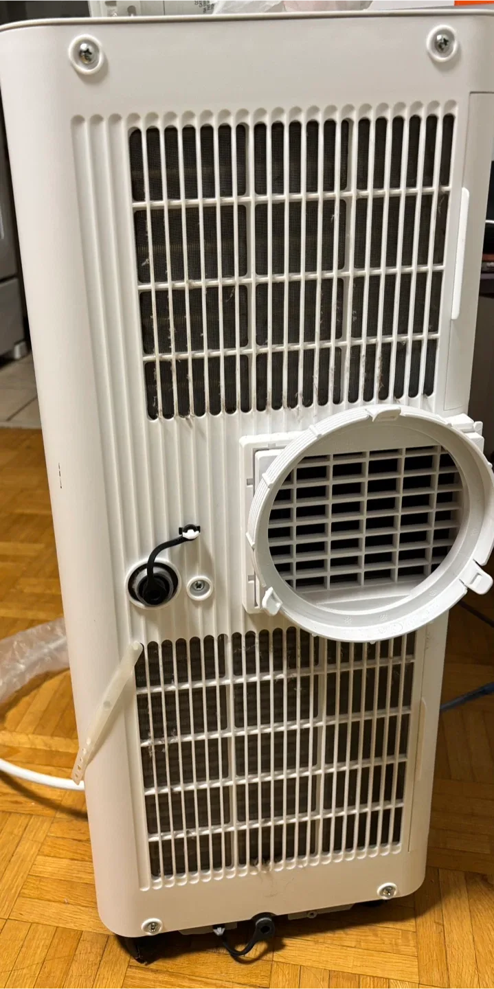 Vissani MC Portable Air Conditioner - Like New! image indicator(2)