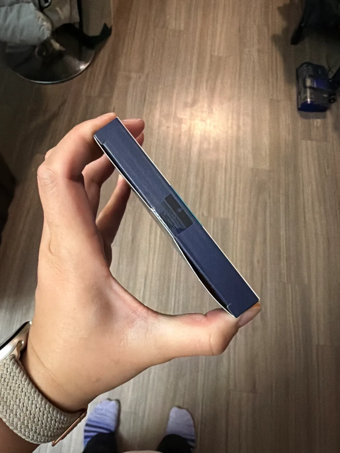 ESR Tempered-Glass Screen Protector image indicator(3)