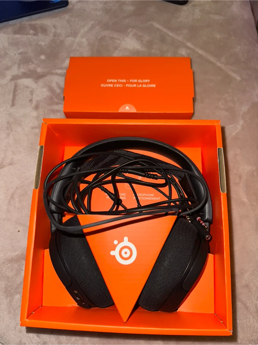 SteelSeries Arctis Nova Gamr Headset image indicator(4)