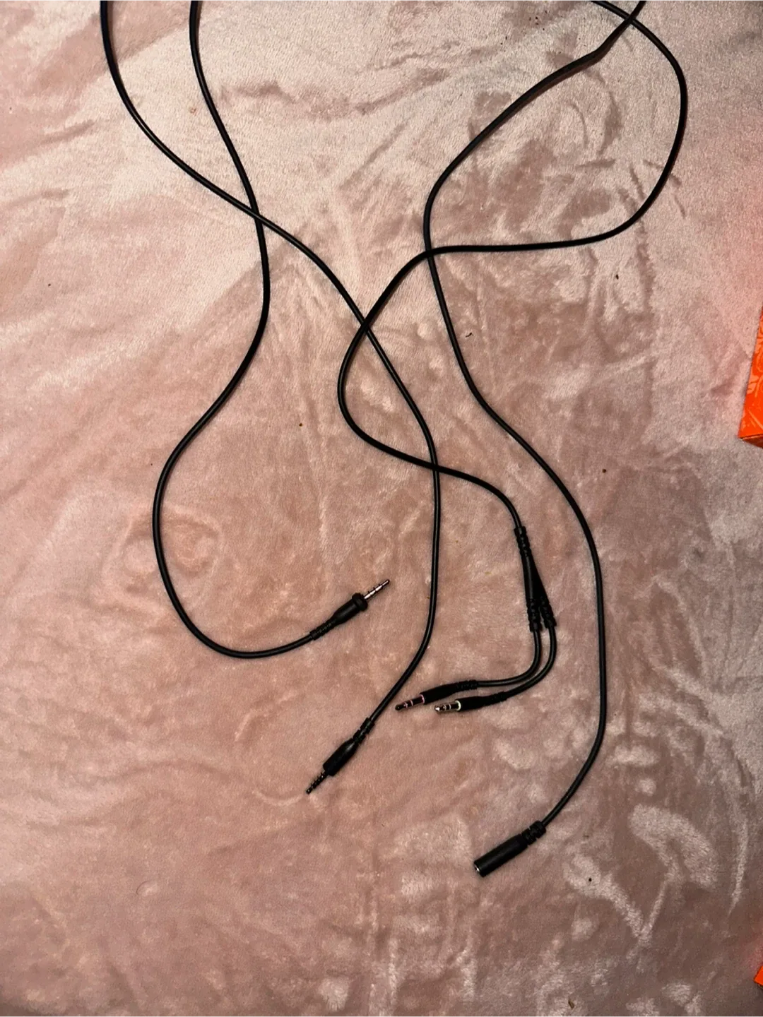 SteelSeries Arctis Nova Gamr Headset image indicator(3)