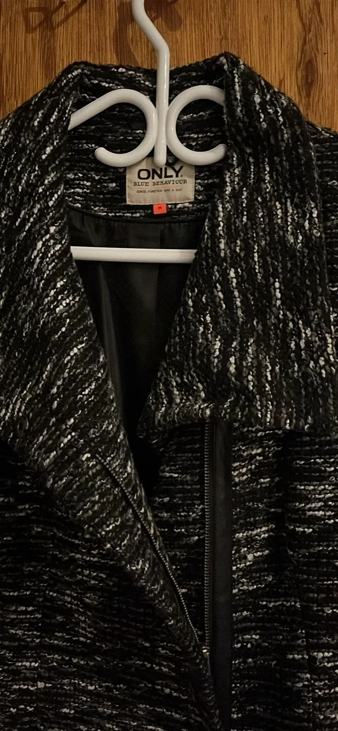 ONLY Blue Behaviour Women's Coat - Size M image indicator(2)