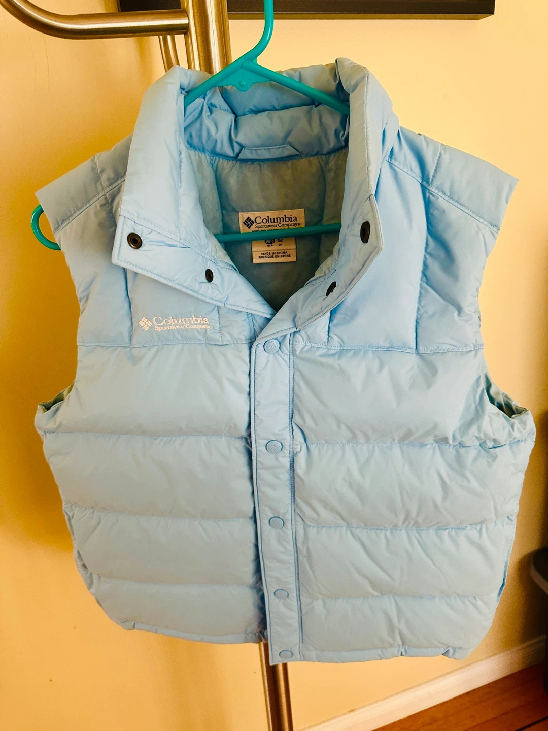 Sportswear Puffer Vests (2x)  Size S