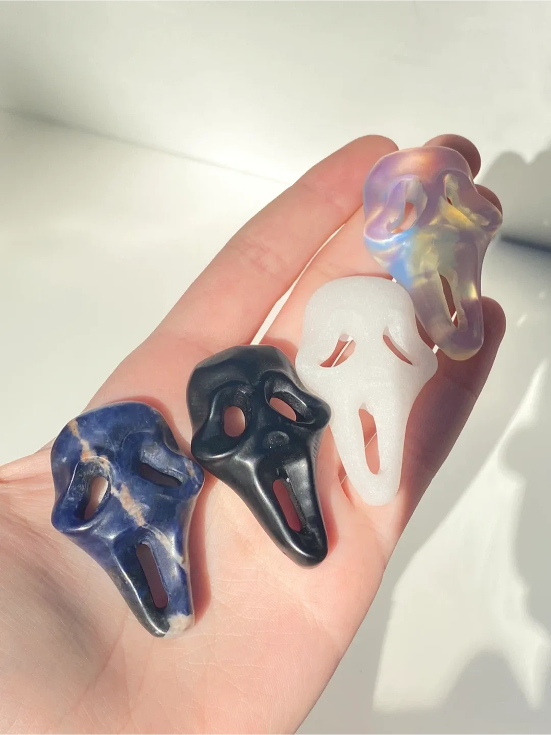 Scream Ghost Mask Crystal image indicator(5)