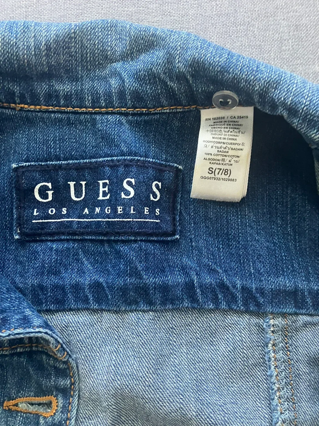 Guess Denim Jacket - Size S (7/8) image indicator(2)