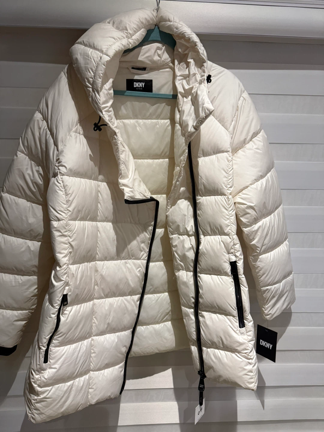 DKNY Puffer Jacket - White - photo 3