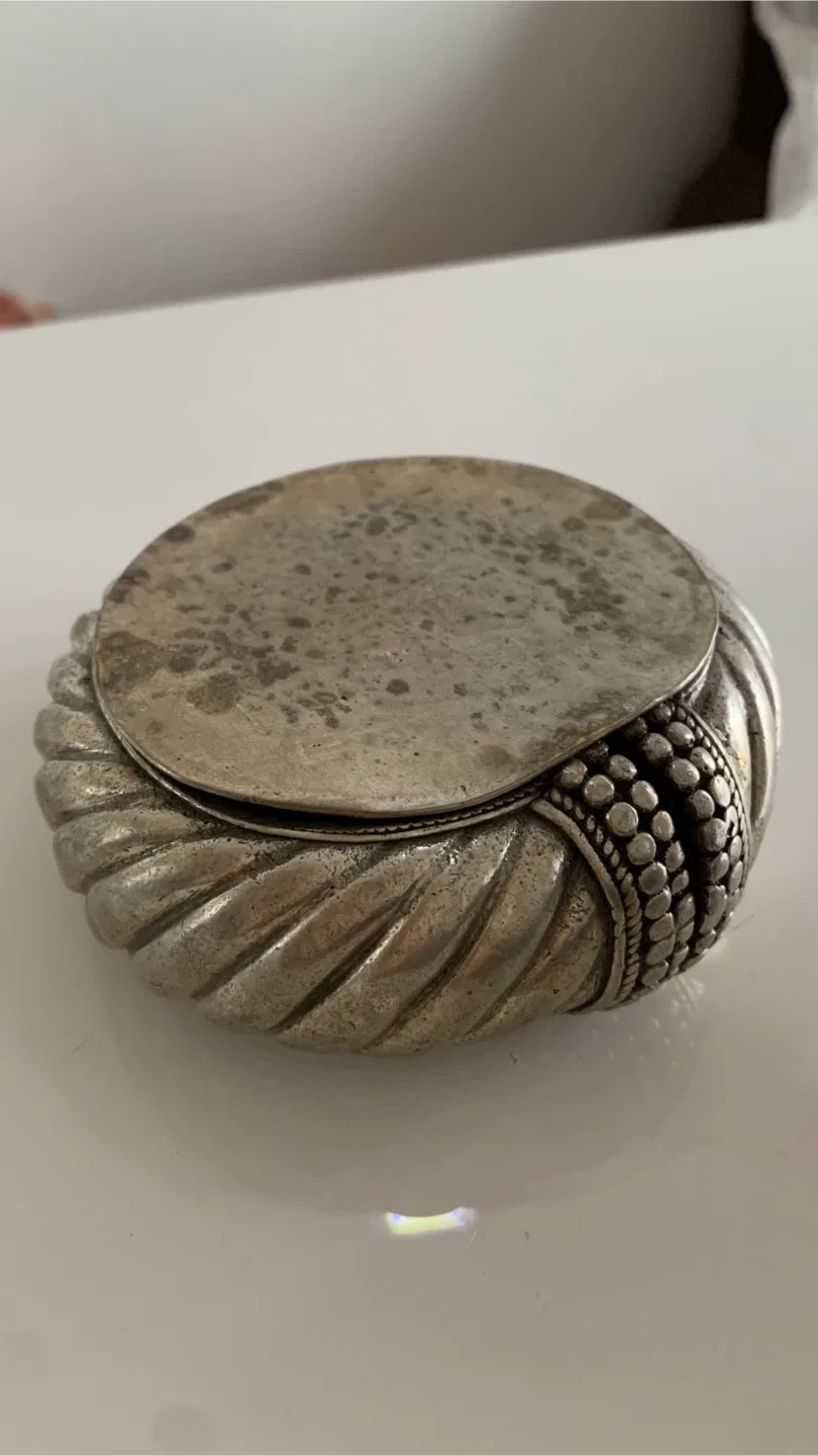 Antique Omani African Tribal Bracelet Bowl image indicator(6)