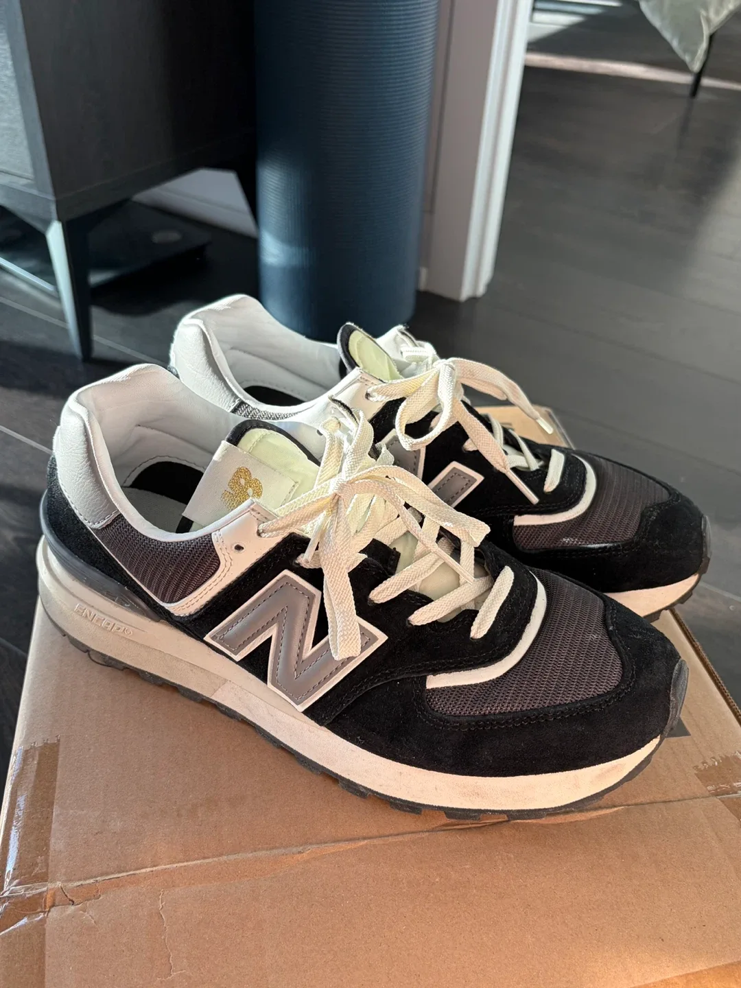 New Balance 574LGG1 - Size 10 US image indicator(3)