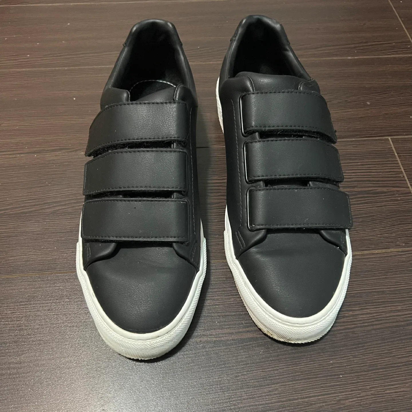 Zara Black Velcro Sneakers - Size 42 image indicator(2)