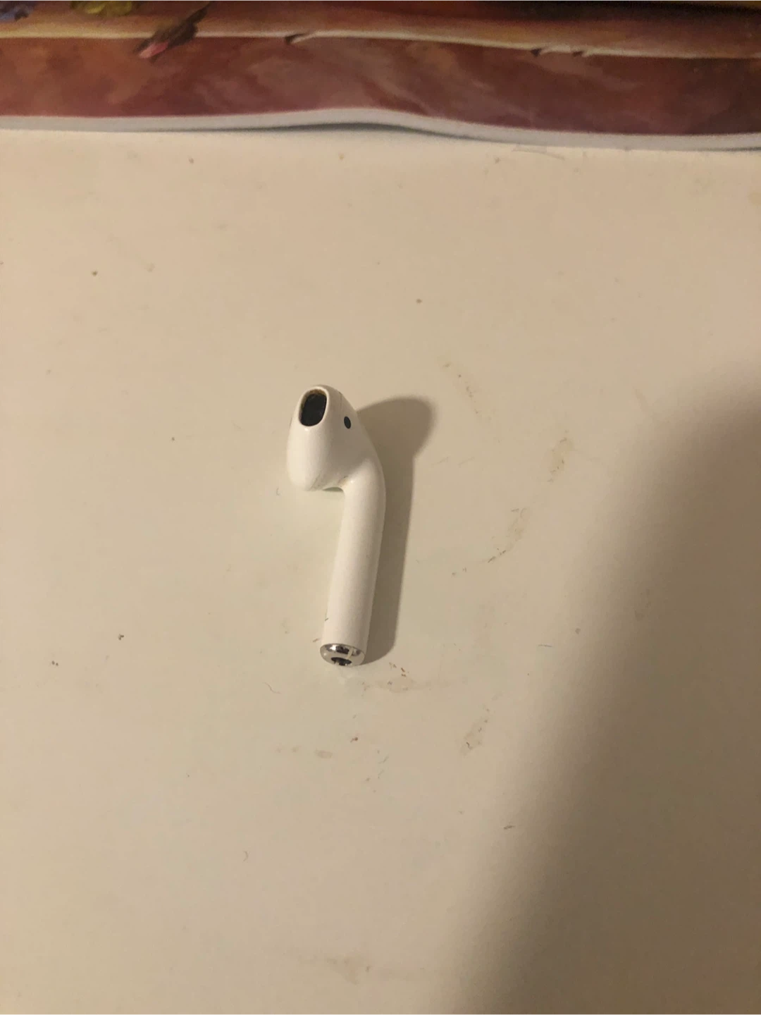 Apple AirPods left earbud only(2nd gen)