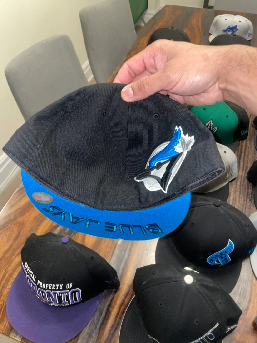 Toronto Blue Jays & Leafs Hats Classics image indicator(3)