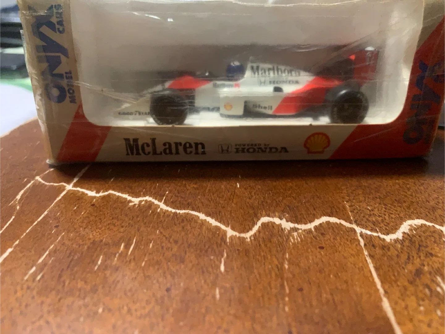 McLaren Honda Model Car by Onyx and a bonus image indicator(9)
