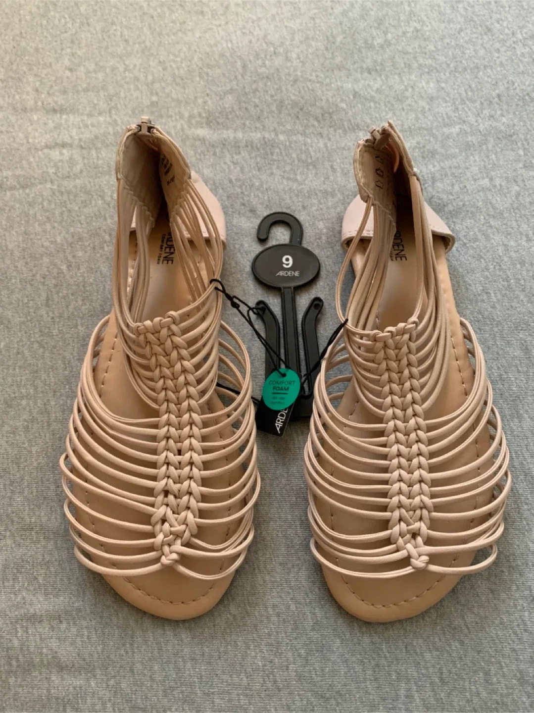 Women's Sandals - Size 9 thumbnail