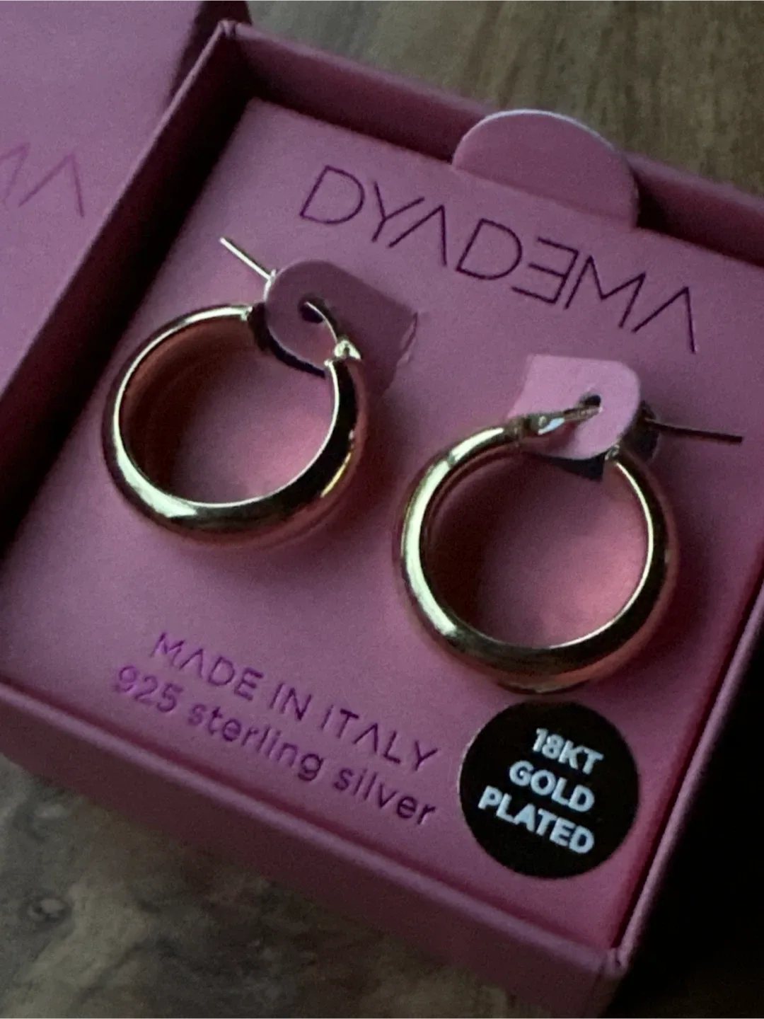 DYADEMA 18KT Gold Plated Hoop Earrings - NEW image indicator(2)