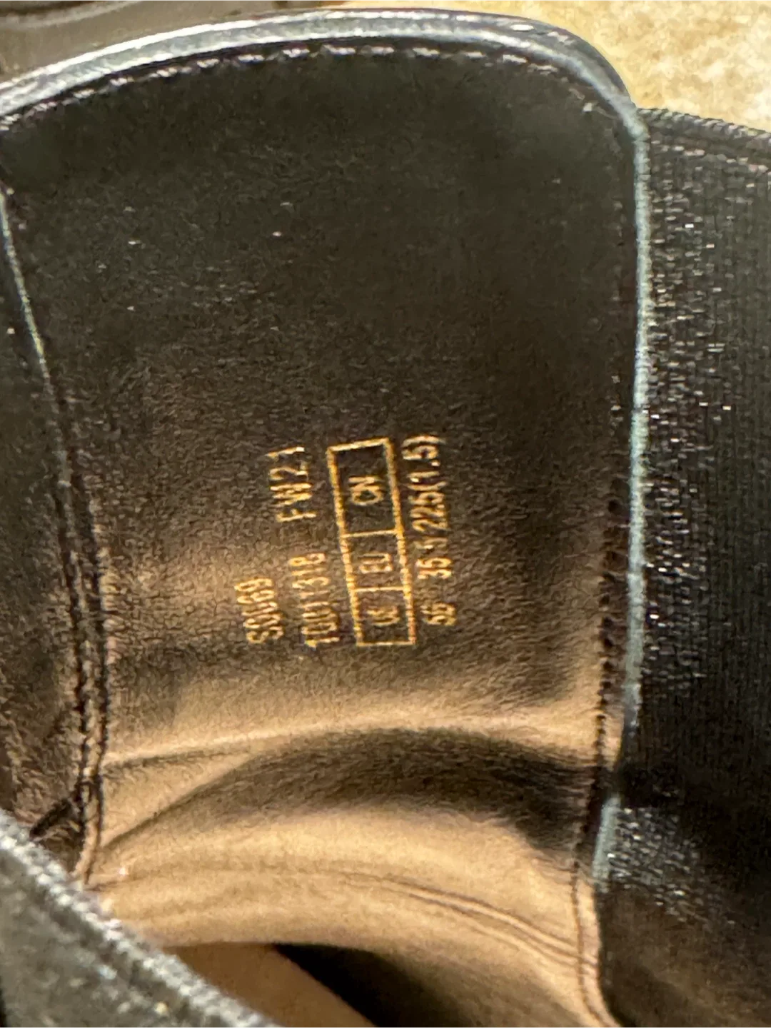 Stuart Weitzman Wenda Bootie in black leather (US 5 UK 35.5) image indicator(5)