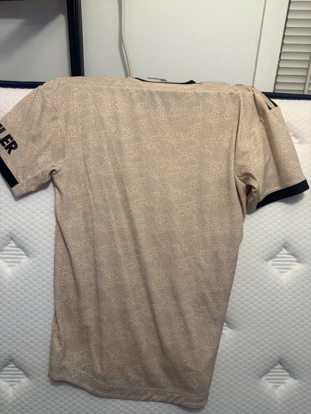 Adidas Manchester United 2020/21 Away Jersey - Size M image indicator(2)