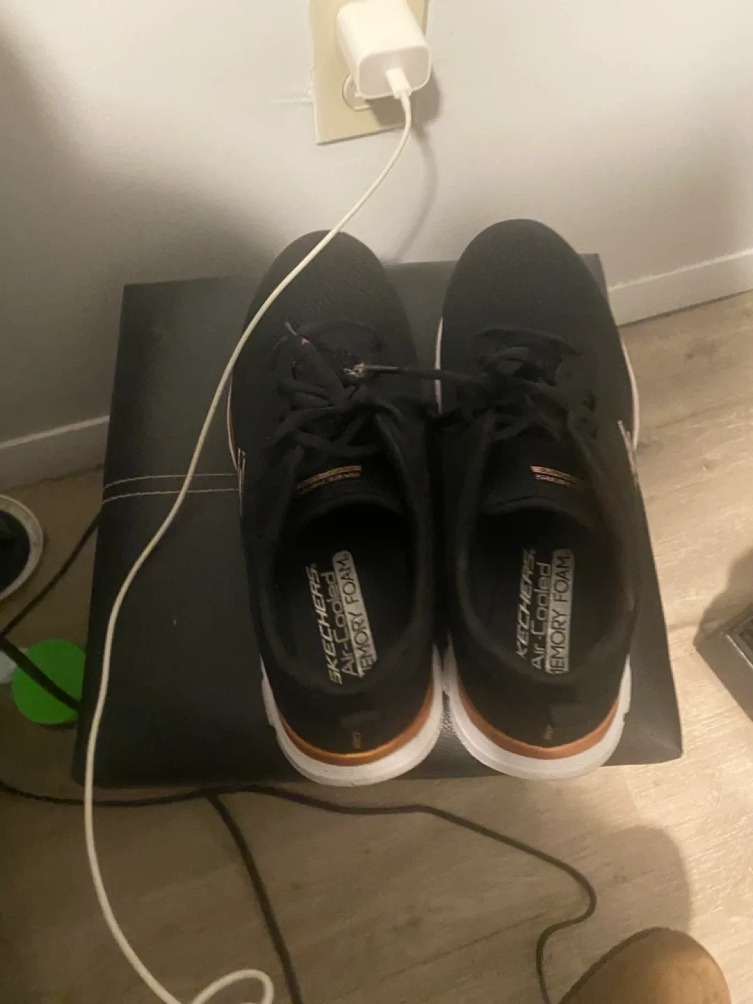 Skechers size 10 image indicator(4)