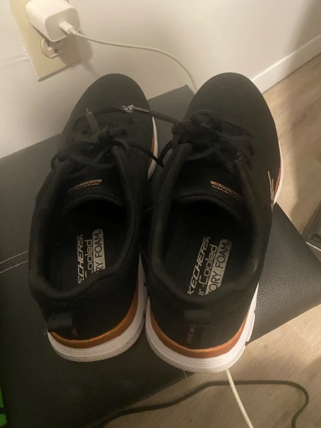 Skechers size 10 image indicator(8)