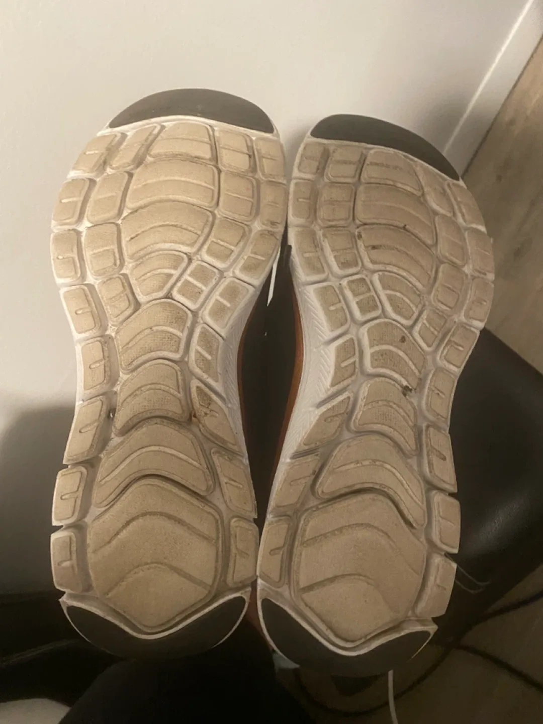 Skechers size 10 image indicator(9)