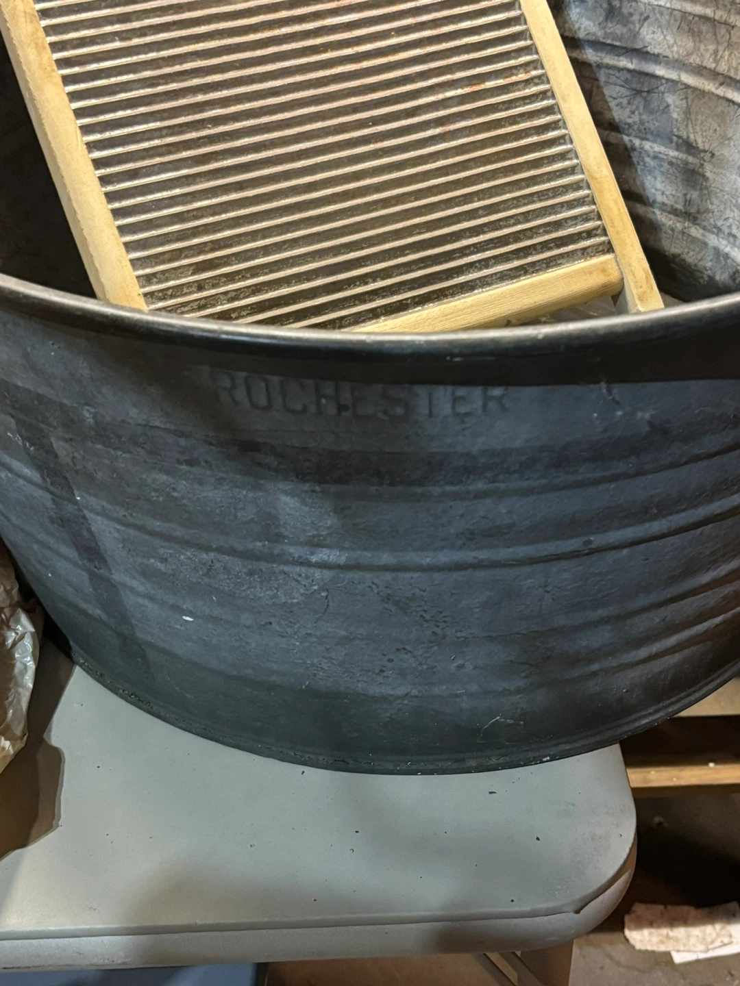 Vintage Rochester Wash Tub & Washboard - photo 4