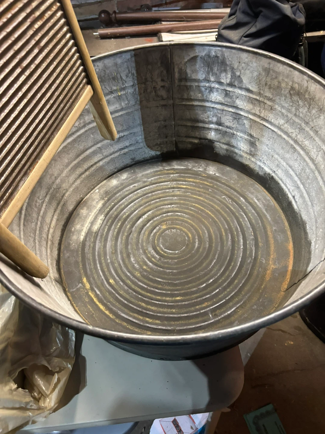 Vintage Rochester Wash Tub & Washboard - photo 3