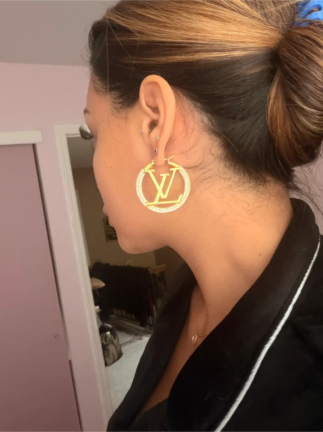 Louis Vuitton Hoop Rhinestone Earrings image indicator(4)