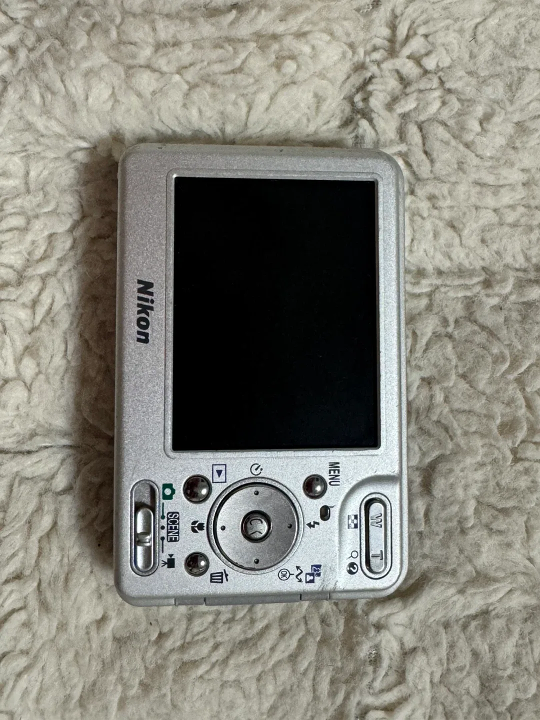 Nikon Coolpix s1 Digital Camera - Silver image indicator(3)
