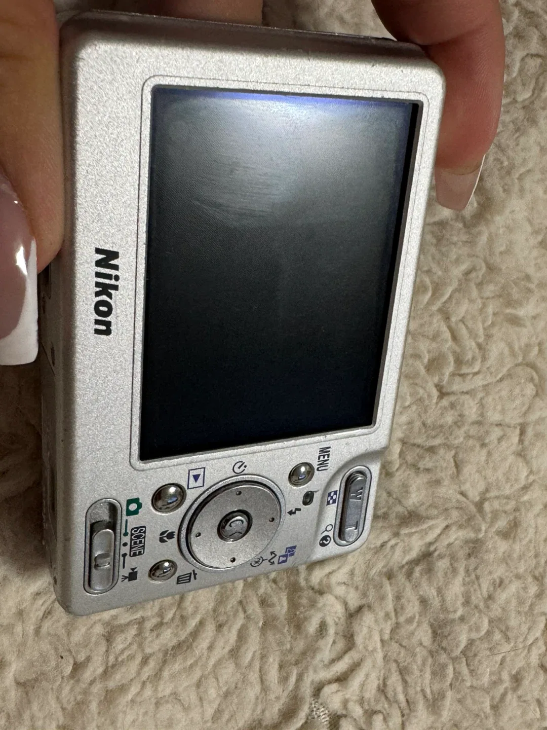 Nikon Coolpix s1 Digital Camera - Silver image indicator(4)