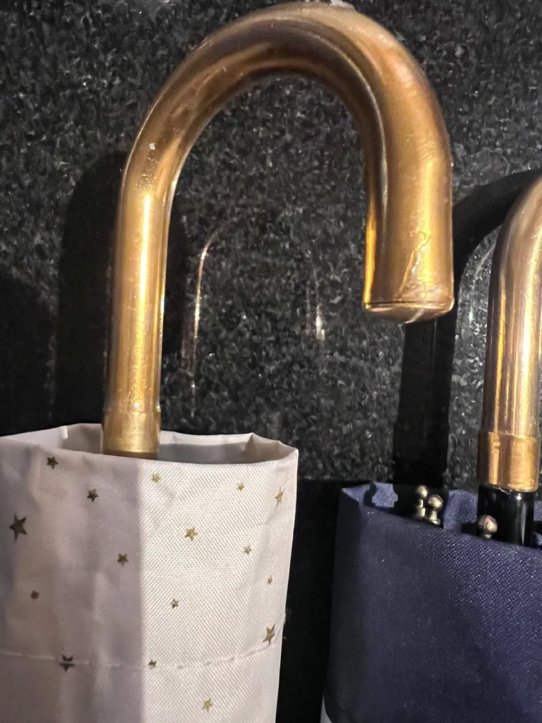 Brand new light weight 150g umbrella from Japan image indicator(3)