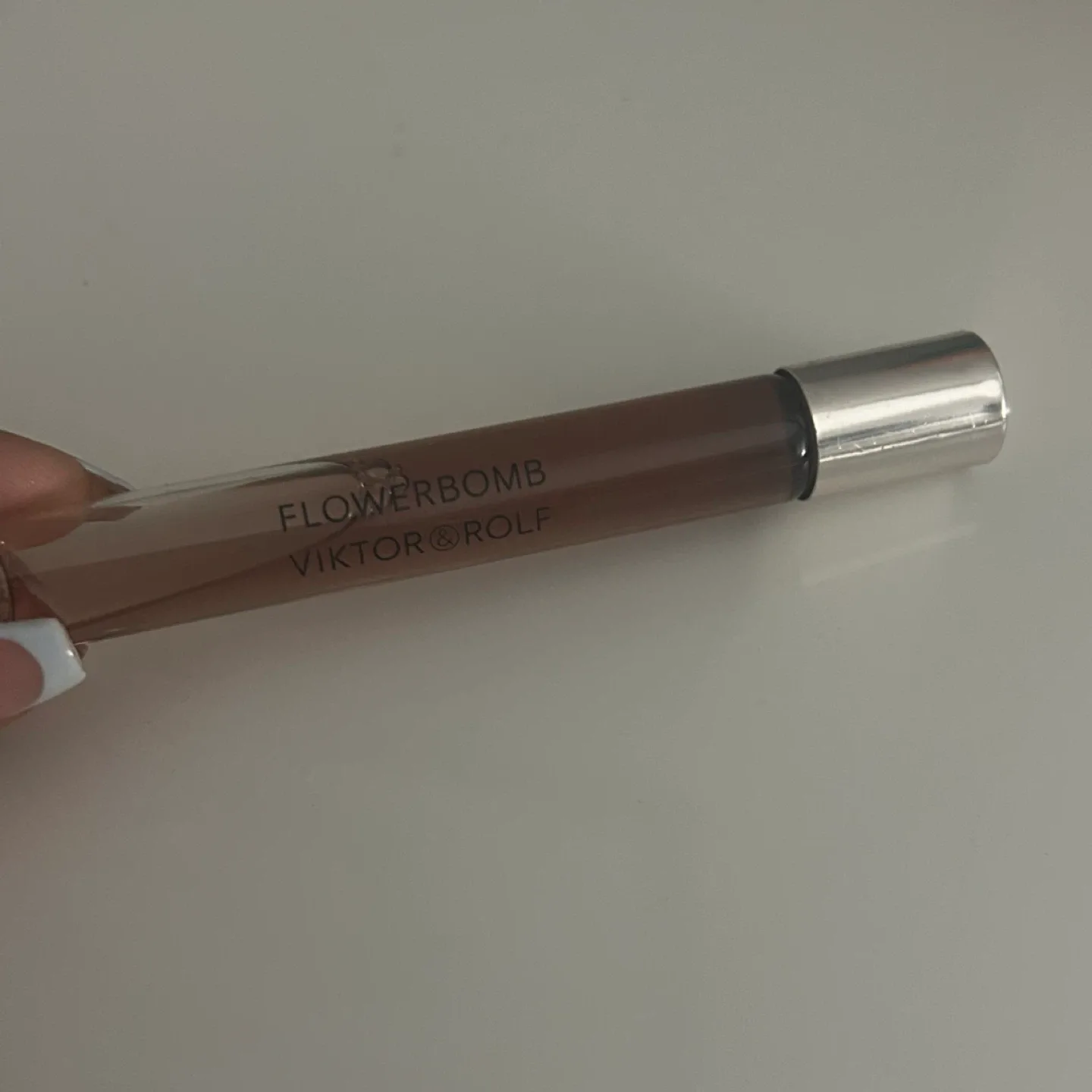 Viktor & Rolf Flowerbomb Travel Size (Retails over $50) thumbnail