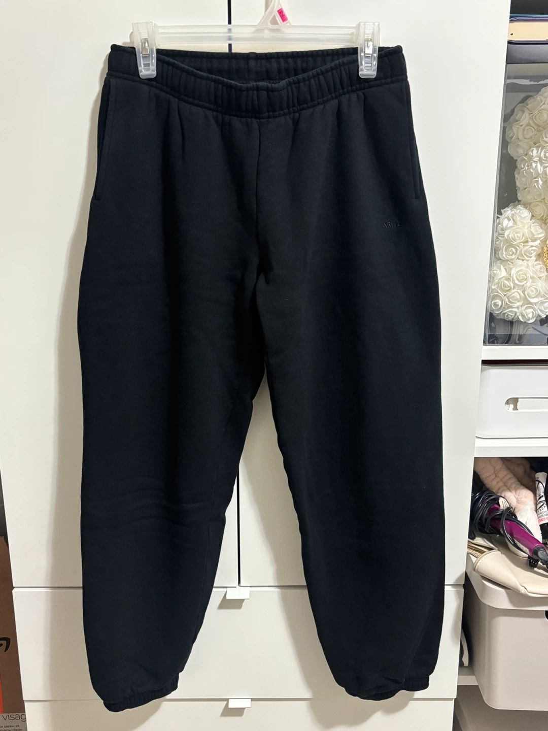 Aritzia Mega Fit Sweatpants