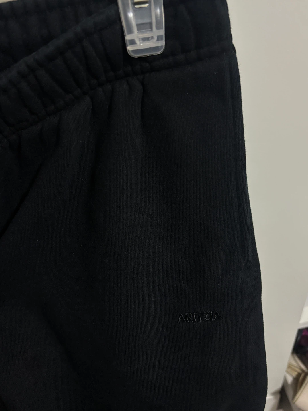 Aritzia Mega Fit Sweatpants - photo 3