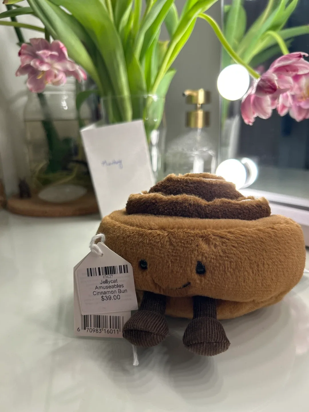 Jellycat Amuseables Cinnamon Bun(can drop off for extra $) image indicator(4)