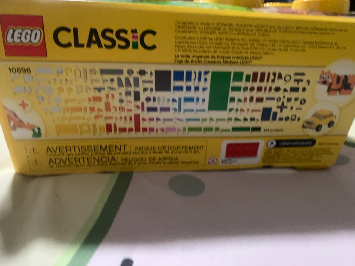 LEGO Classic 10696 Creative Brick Box - 484 Pieces