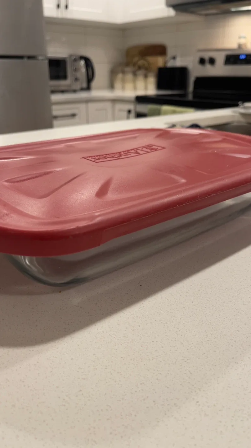 Anchor Hocking Glass Baking Dish with Lid