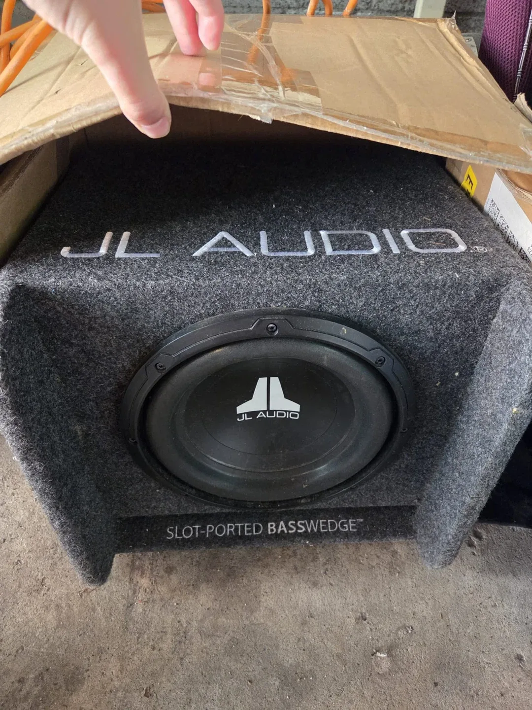 Alpine X-A70 Mono Power Amplifier & JL Audio BassWedge thumbnail