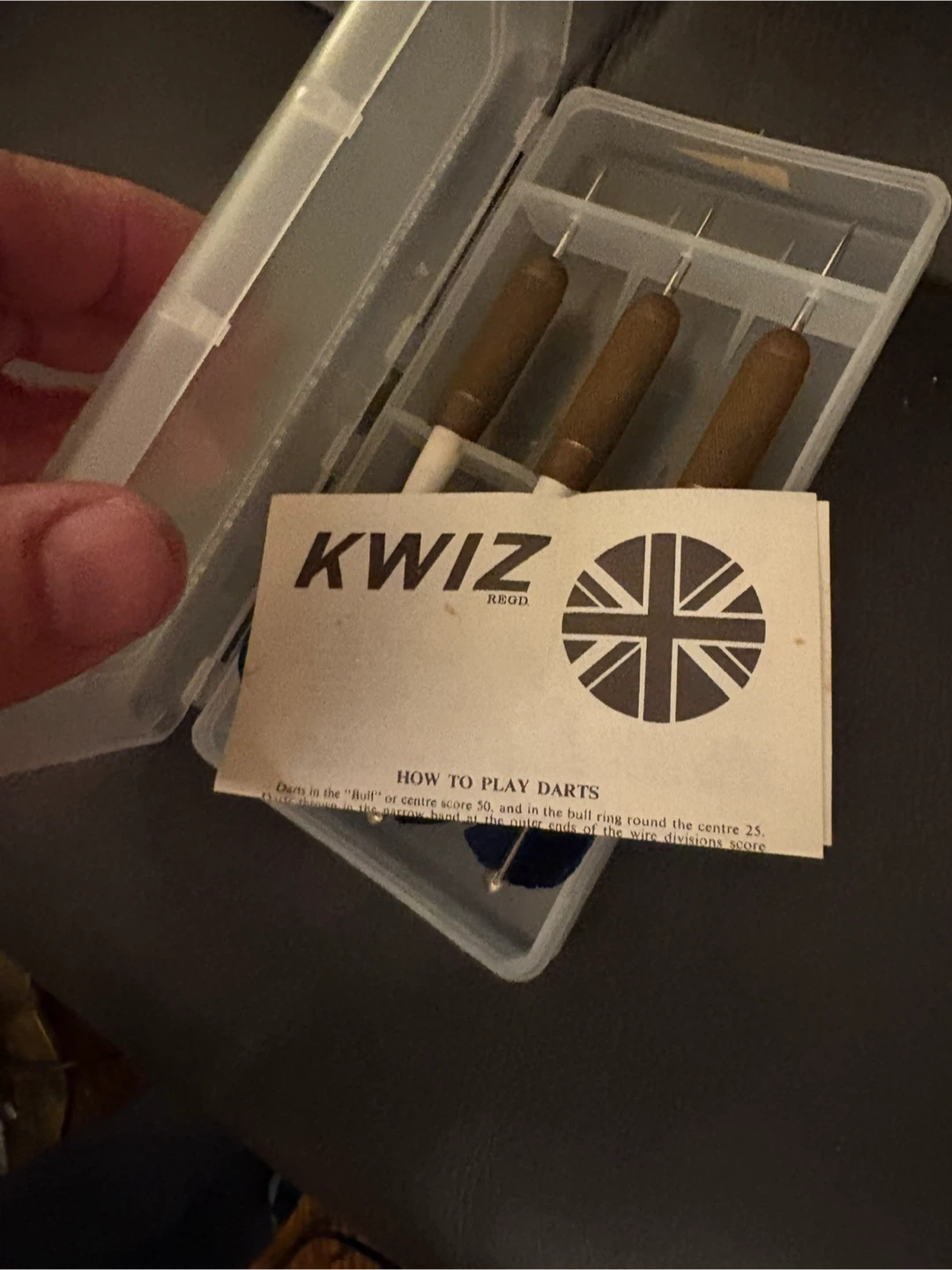 Kwiz Darts Set with Case - photo 2