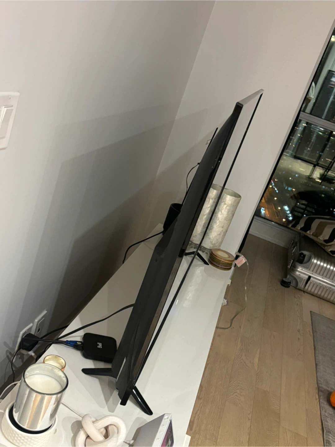 TCL Roku TV 4K HDR 4-Series - photo 4