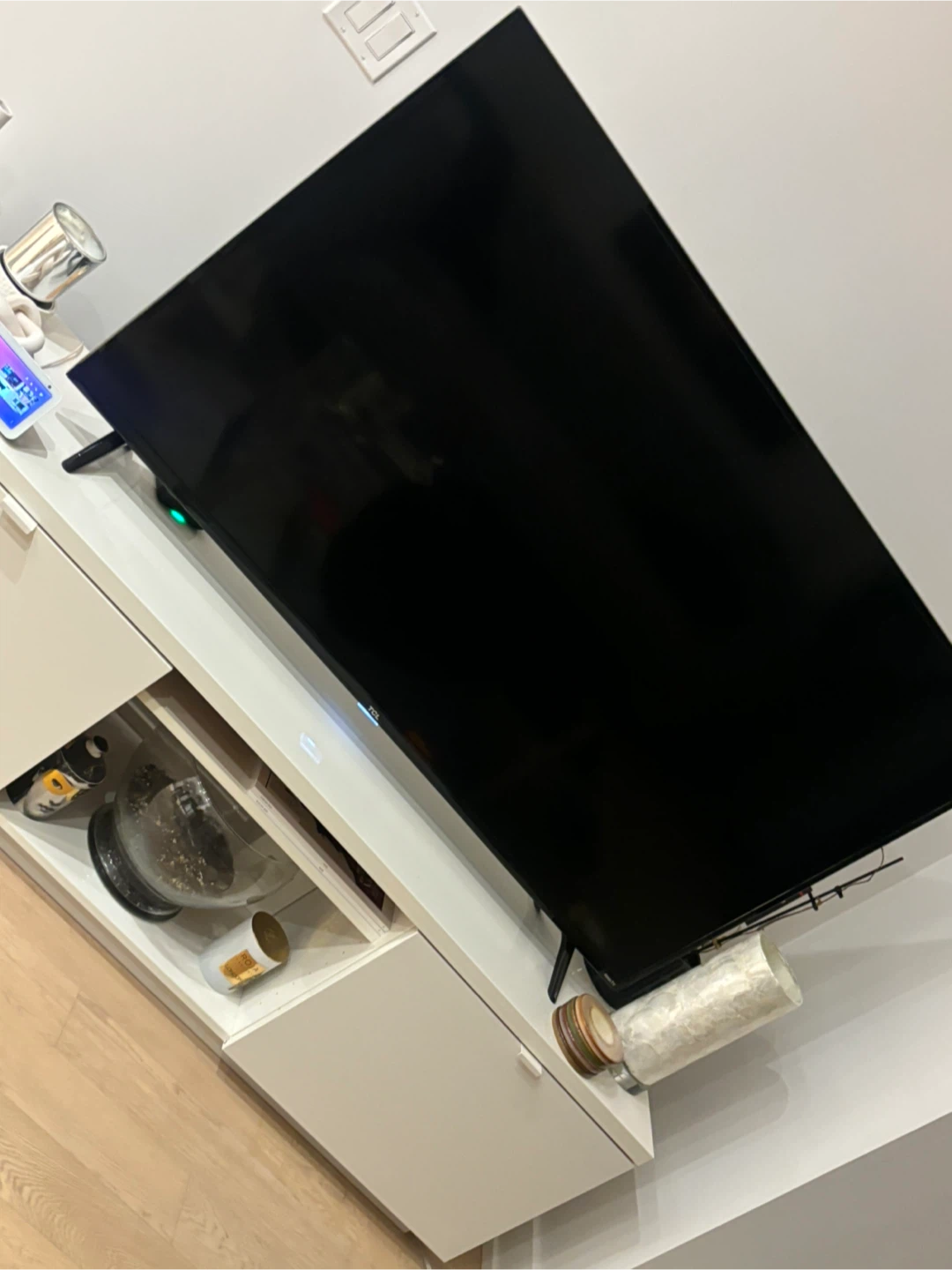 TCL Roku TV 4K HDR 4-Series - photo 3