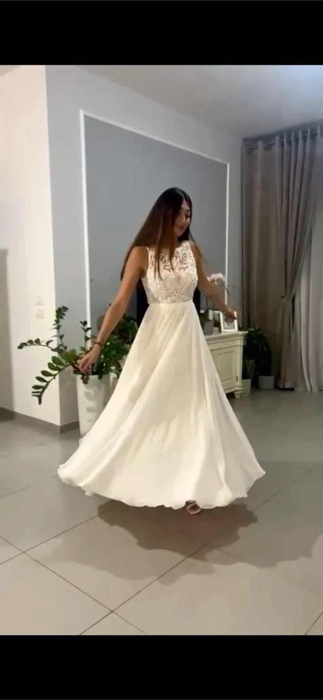 Wedding Dress image indicator(5)