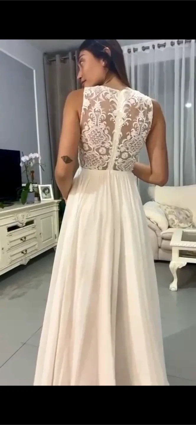 Wedding Dress image indicator(4)