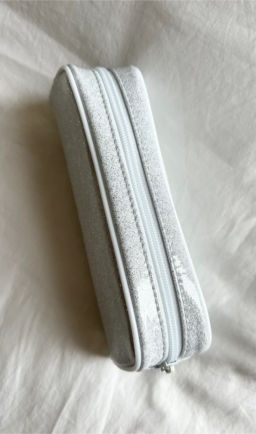 New Morphe Silver Glitter Makeup Brush Case image indicator(4)