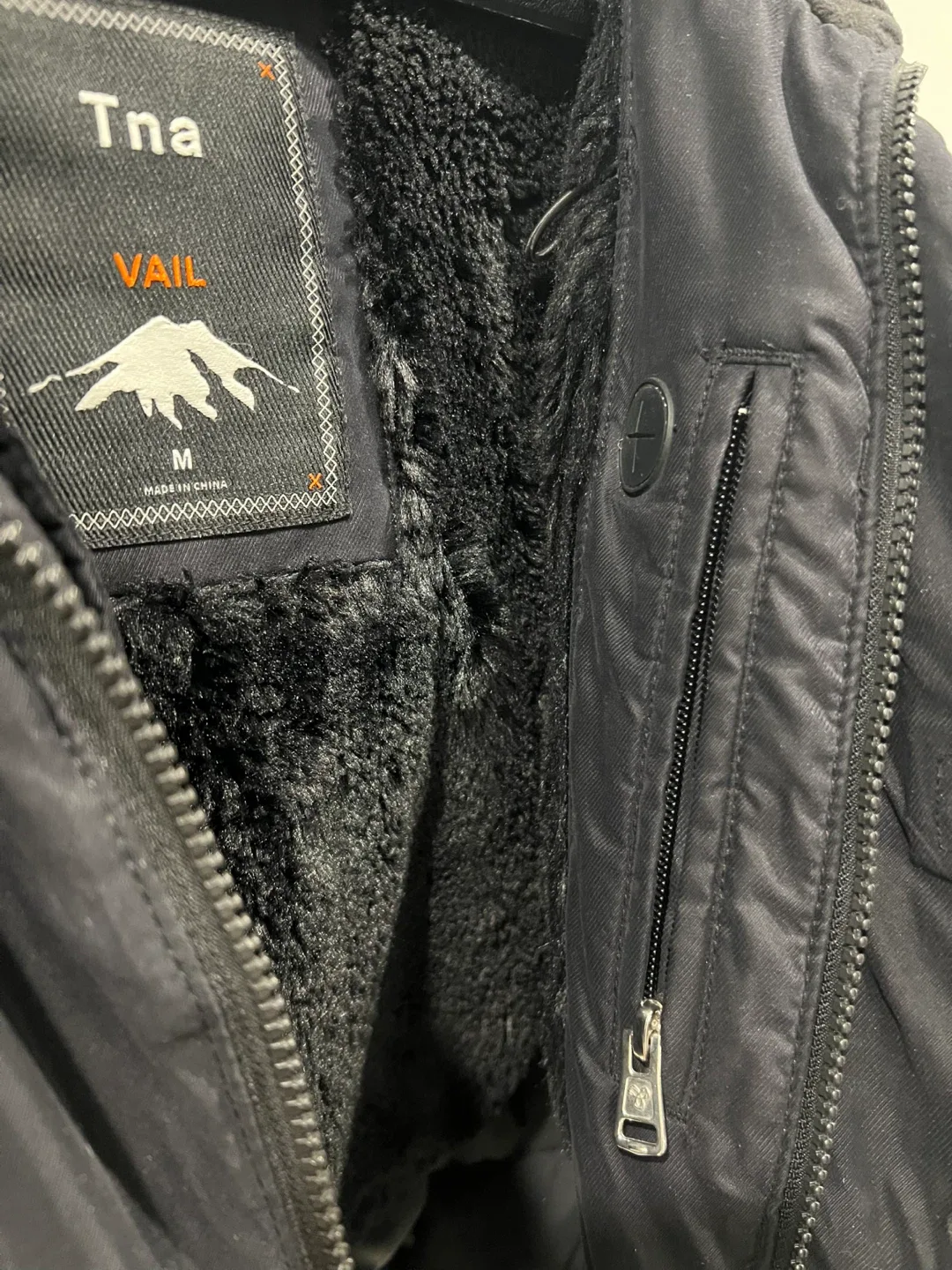 TNA Vail Winter Jacket - Size M image indicator(3)
