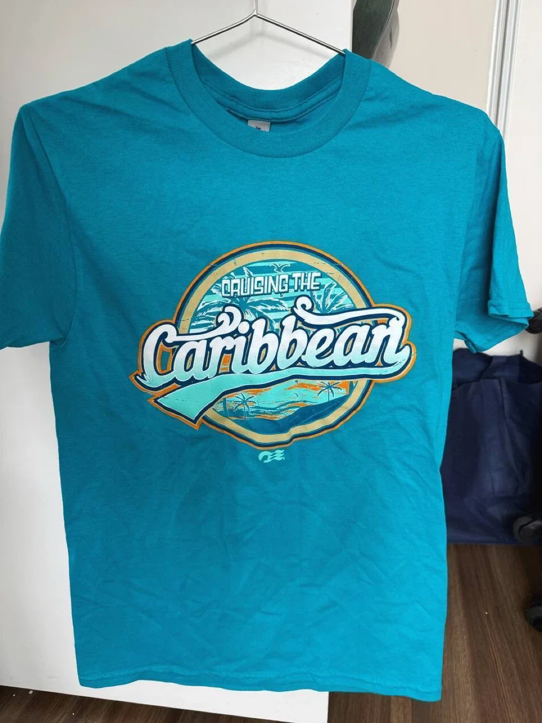 "Cruising the Caribbean" T-Shirt - Size S and M, unisex thumbnail