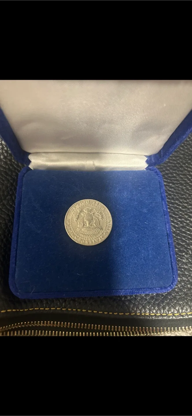 1971 JFK Half Dollar (D) Upside Down Eagle, ULTRA RARE! image indicator(2)