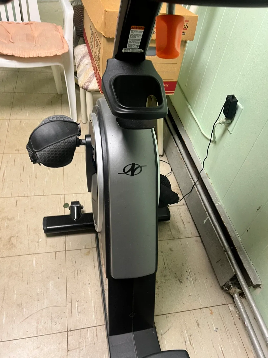 NordicTrack Commercial VR21 Recumbent Bike image indicator(2)