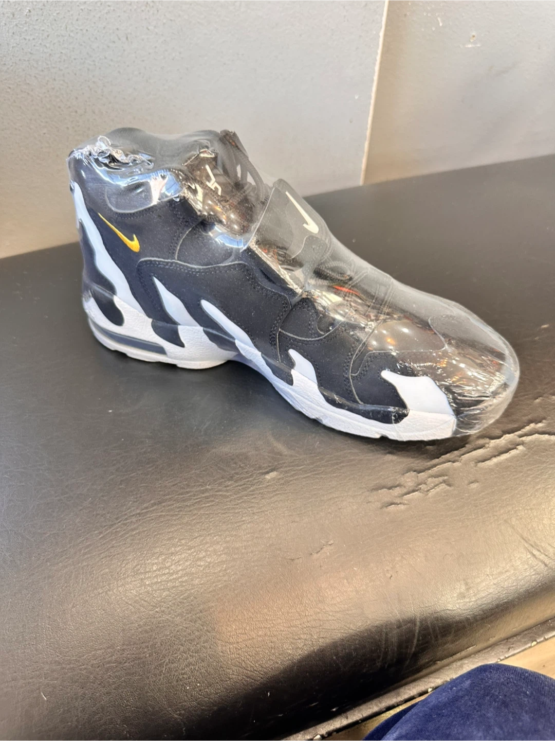 Nike Air DT Max '96 Black/White/Gold - photo 3