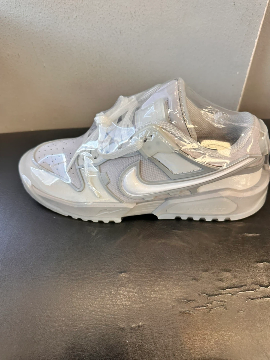 Nike RTFKT x Dunk Genesis Ghost.