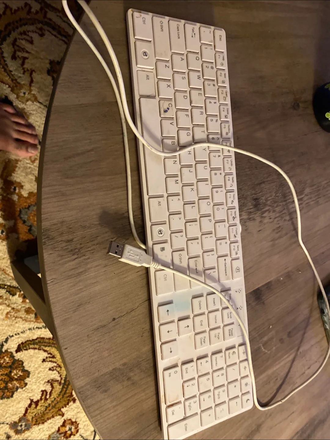 White USB Keyboard