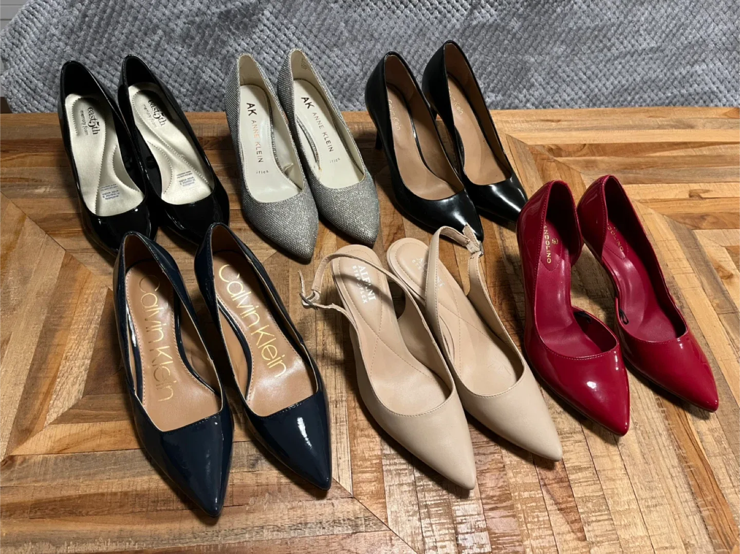 Brand name women’s heels - size 6