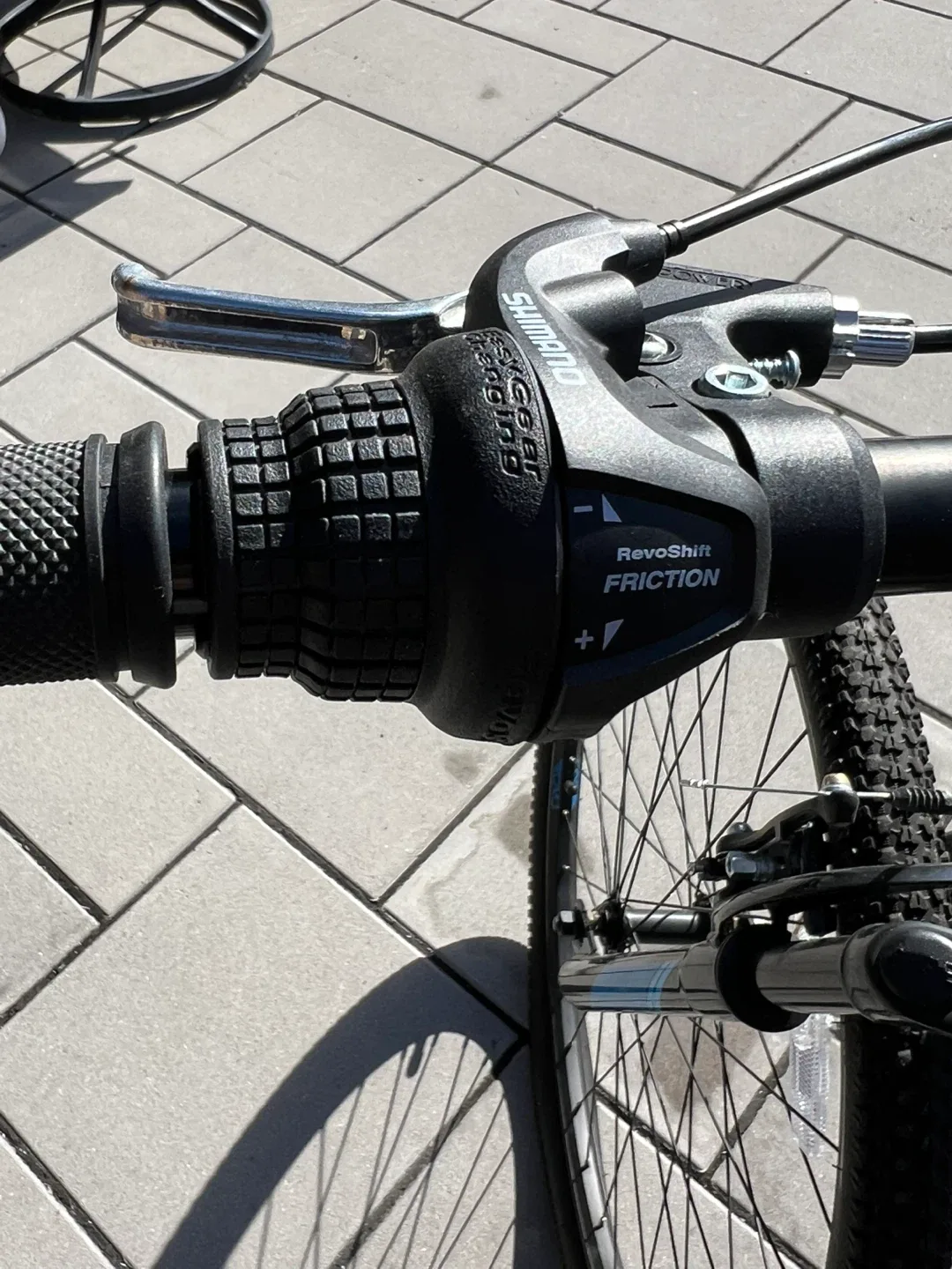 MOUNTAIN BIKE — Diamondback Mountain Bike (New Condition) 27.5” image indicator(3)